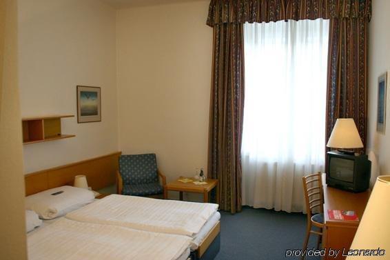 Harmony 3*